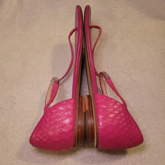 Michael Kors Flat T-Strap Leather Sandals Fuchsia Pink Woman's 9M Logo Plate - Picture 4 of 8